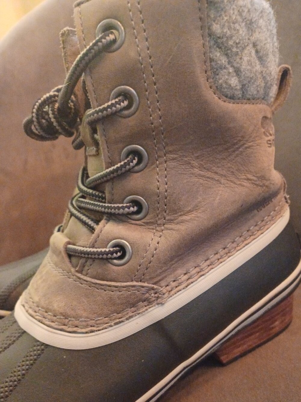 SOREL Womens Slimpack II Lace Up Winter Boots